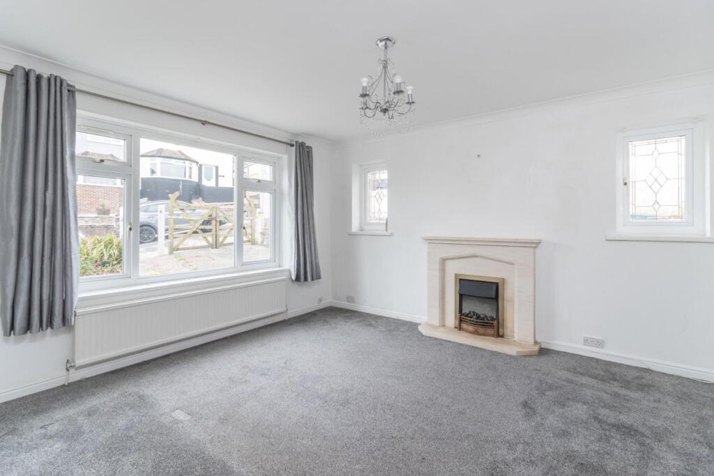 21 Orchard Grove (2).jpg