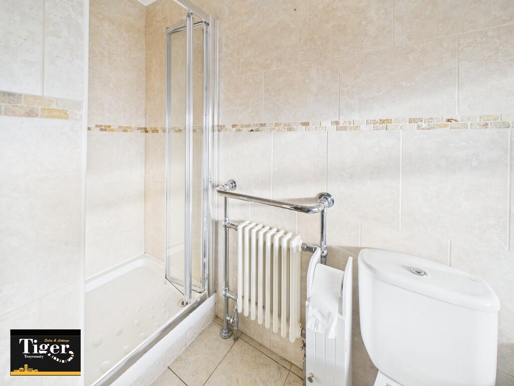 CAM02176G0-PR0772...