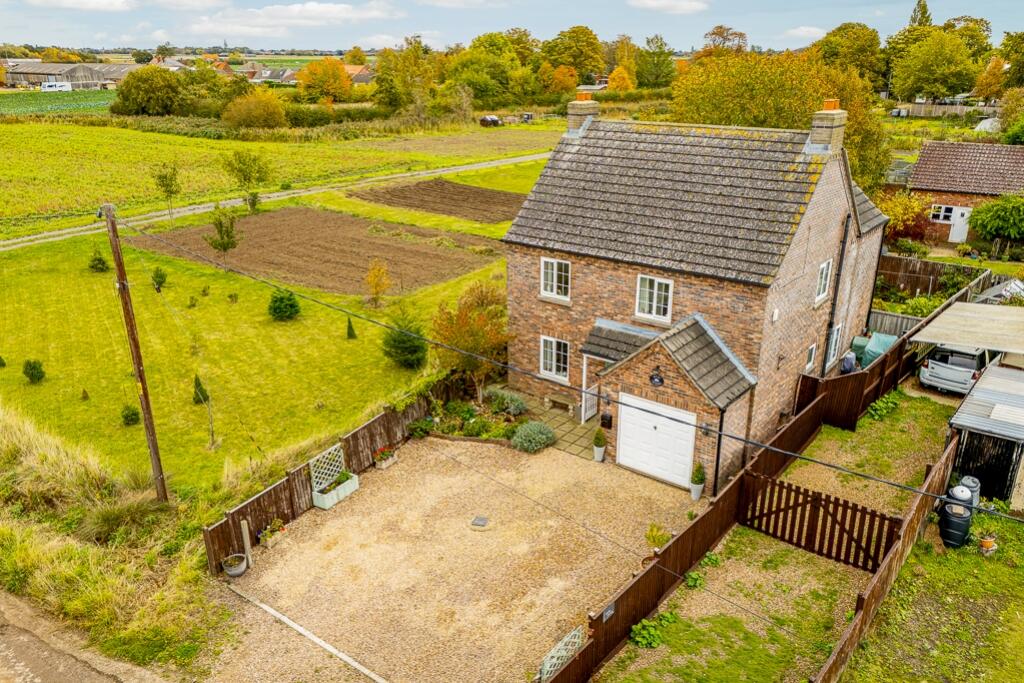 Daisy Cottage (Boston)-2