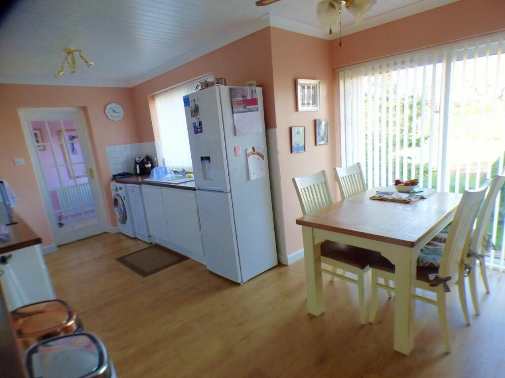 Kitchen/Dining