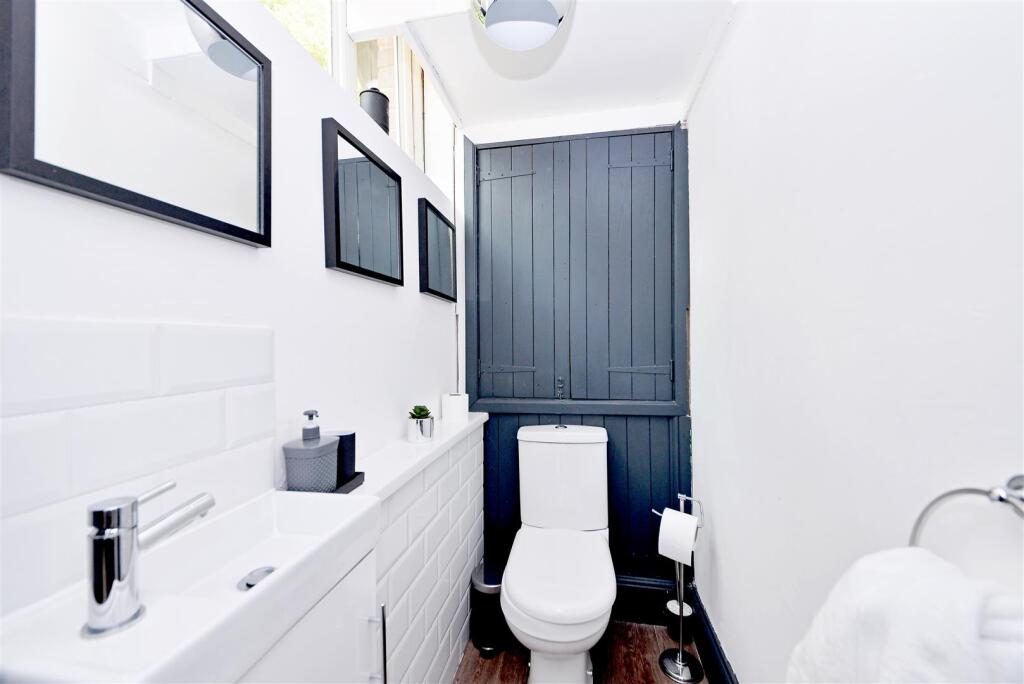 Boathouse Internal (8).jpg