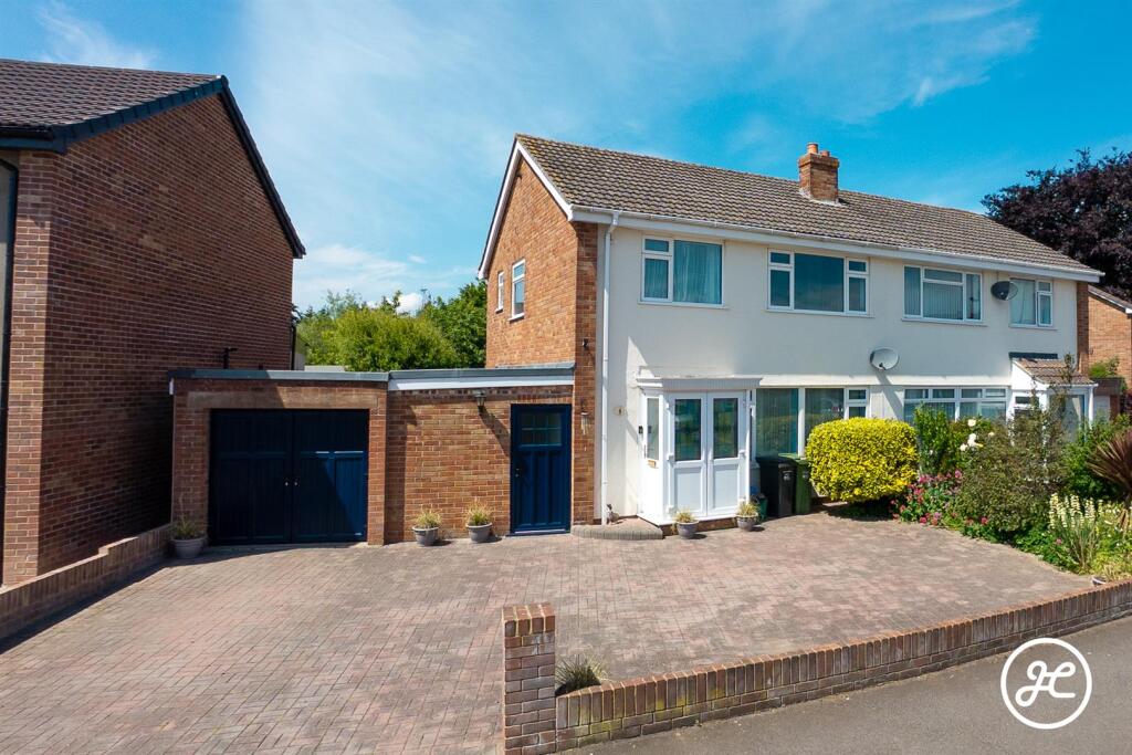 Broadlands Avenue, North Petherton