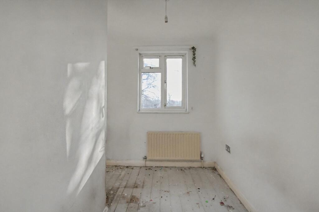 107 Halcot Avenue, Bexleyheath, Kent, DA6 7QA