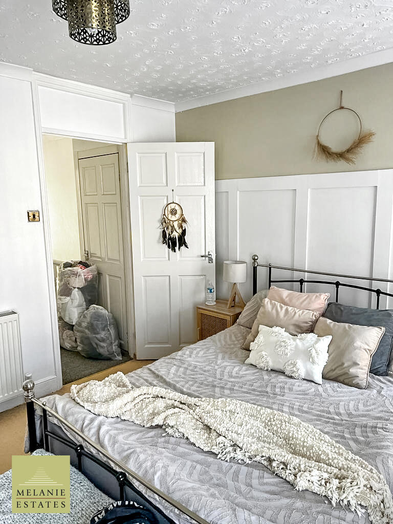 Bedroom1 1