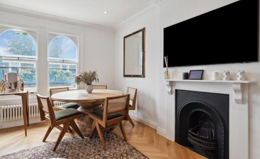 12 haselbury house 3 03.09.png