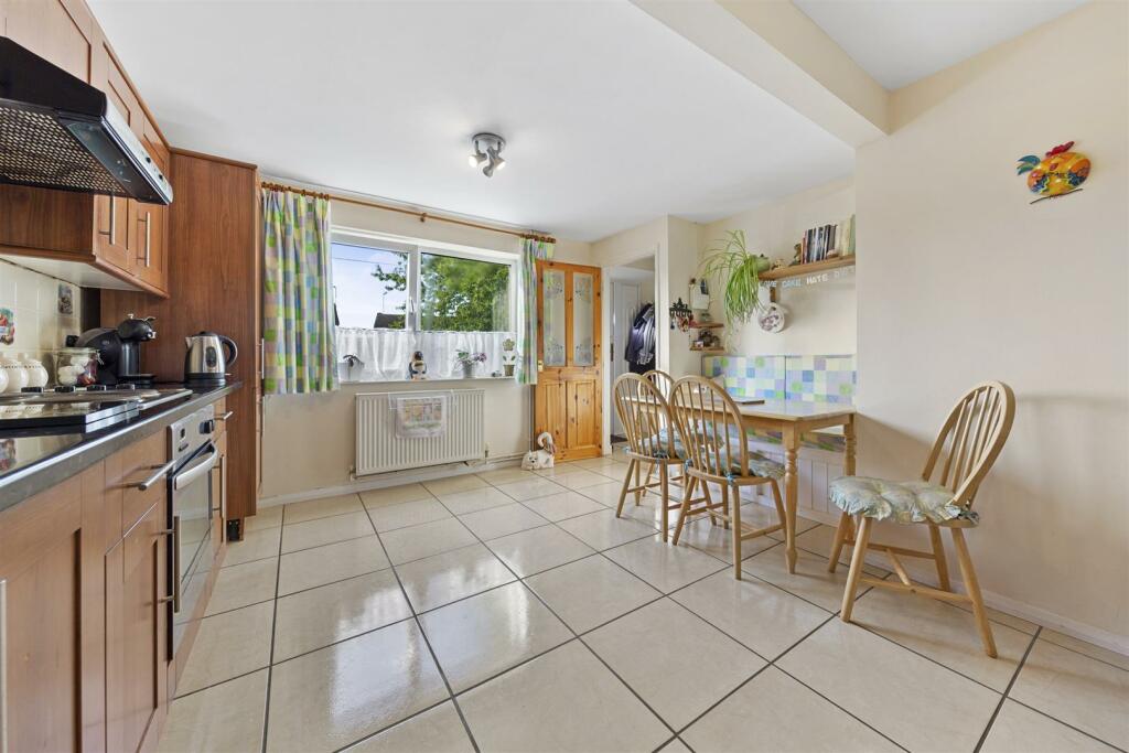 Kitchen/Dining Room