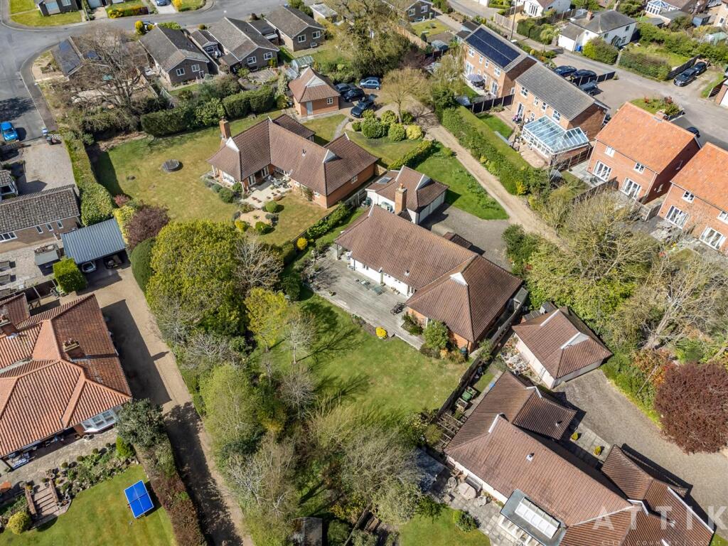 2 Hanbury Close, Halesworth IP19 8DG (5).jpg