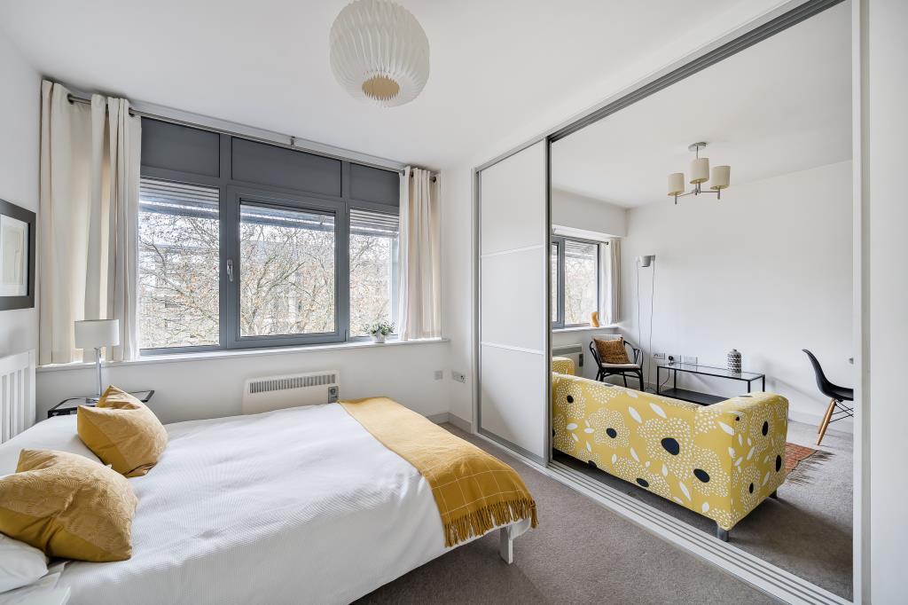 Bedroom/Reception Room