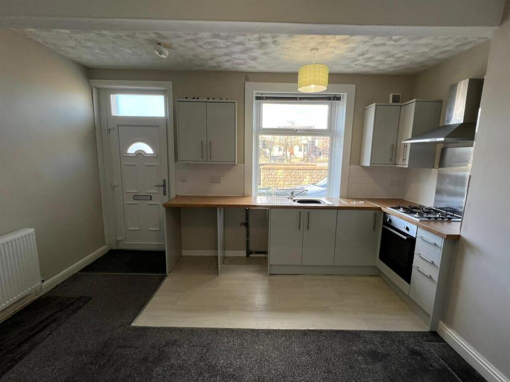 LIVING AREA.jpeg