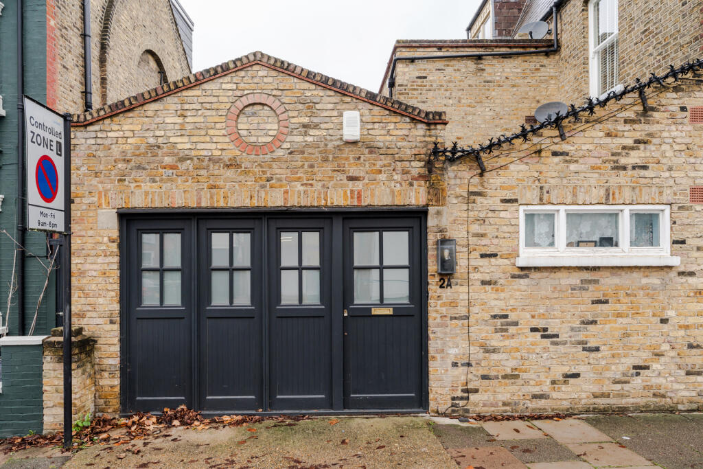 321782 - 2a Rudloe Road-40.jpeg