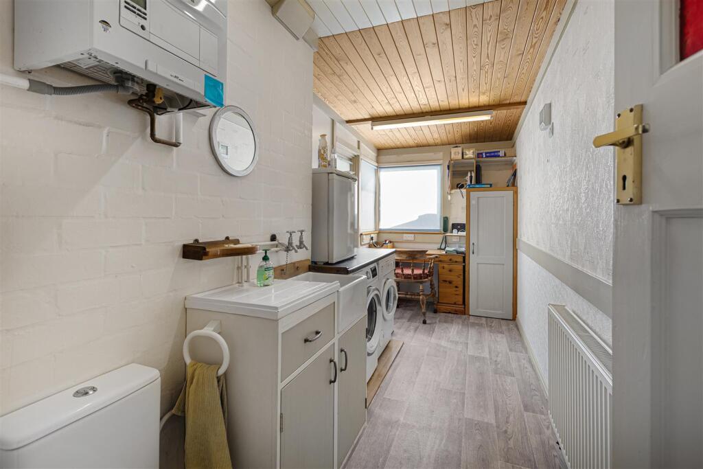 49_Greencliffe_Drive_46.jpg