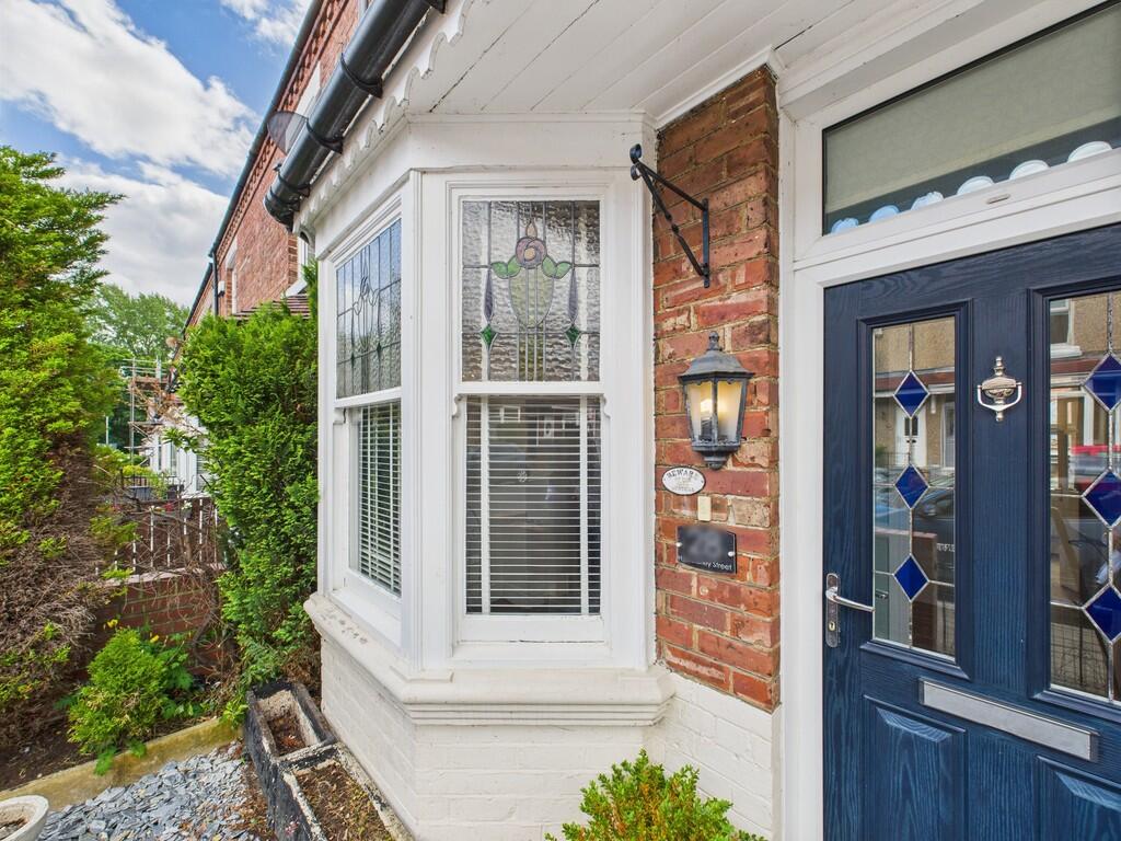 CAM01835G0-PR0222...