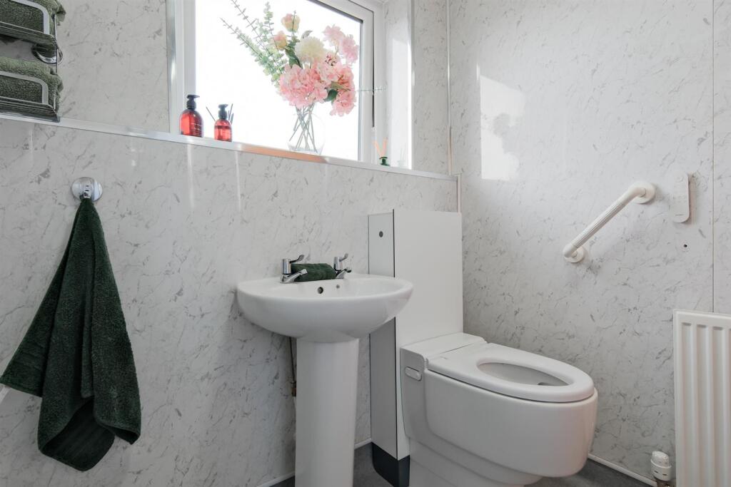 025-23 West Thornlie Street, Wishaw ML2 7AR.jpg