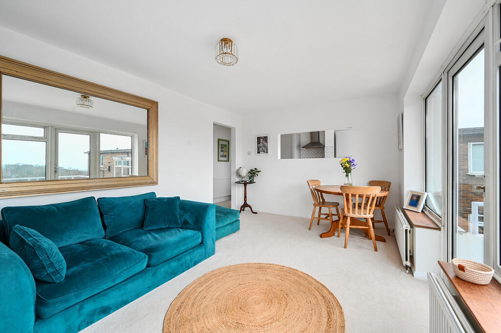 66 Woodland Court...