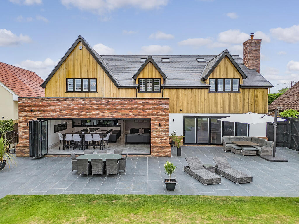 Exterior to Kitchen/family room and formal lounge