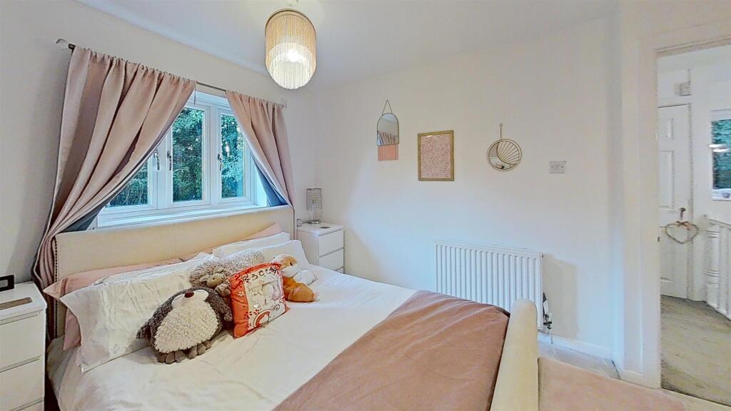 13-A-Clos-y-Carlwm-Bedroom 3.jpg