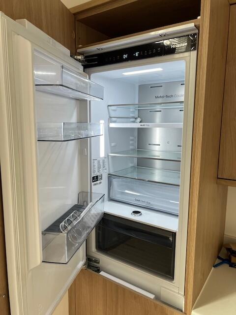 High Road, Nottingham, Nottinghamshire, NG9