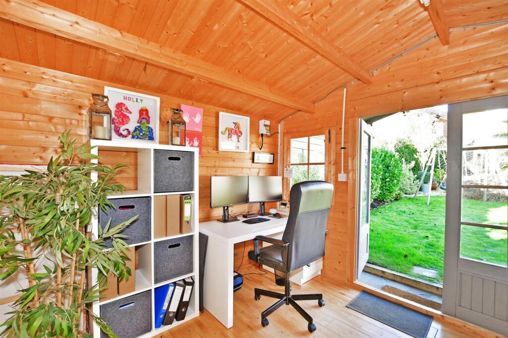 Workshop/Outbuildings