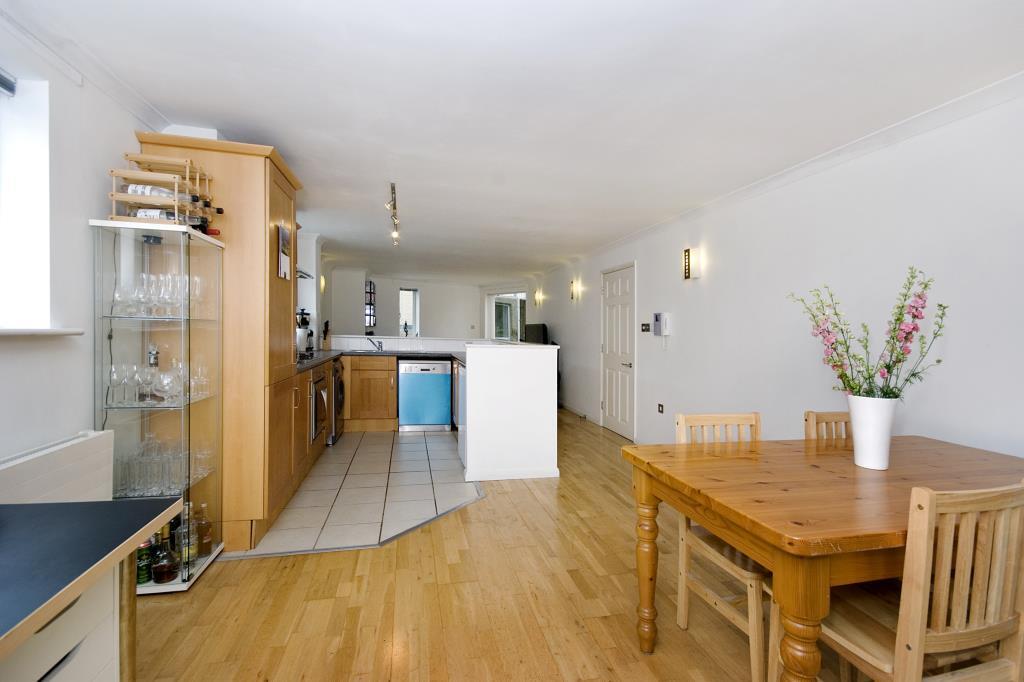 Living Room/Kitchen