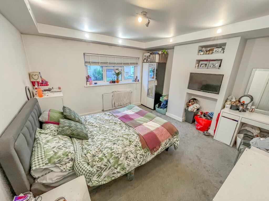 Bed1