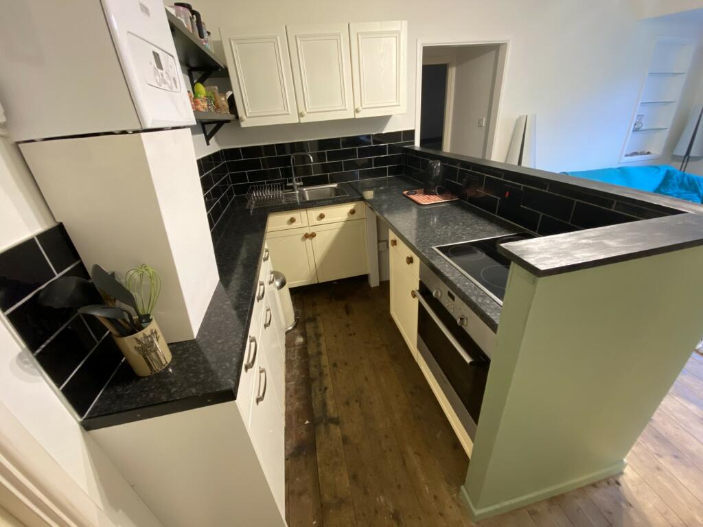 Lounge/Kitchen