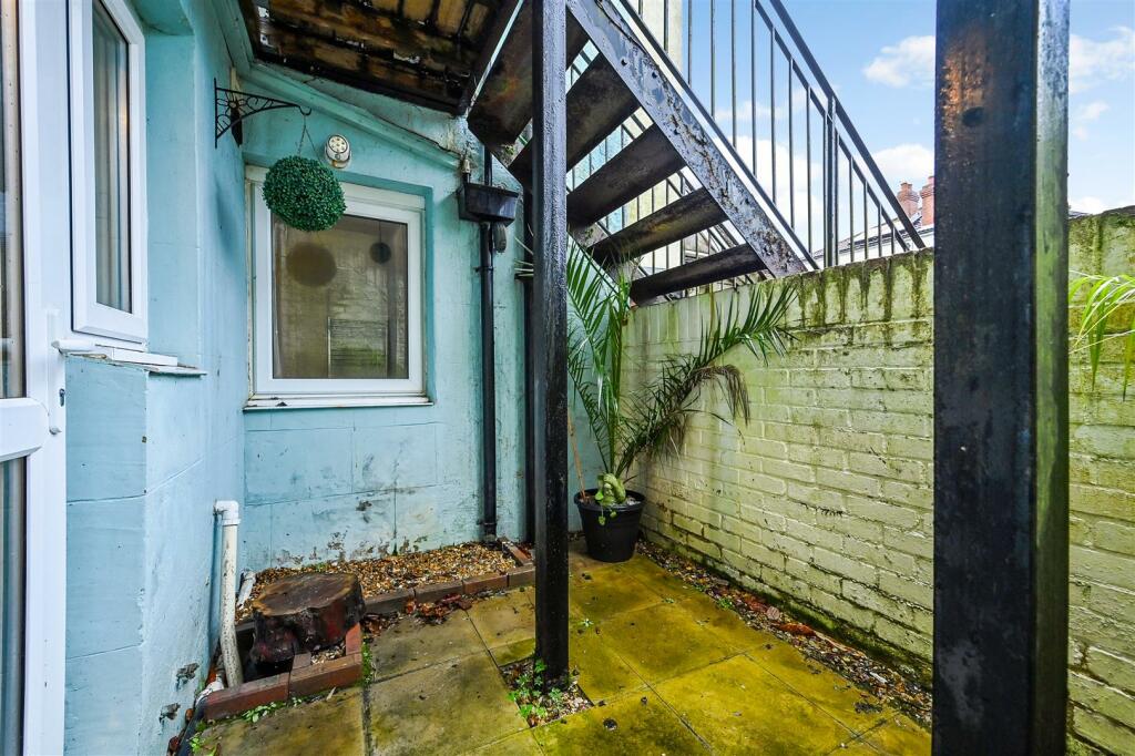 Terrace / Outside Space