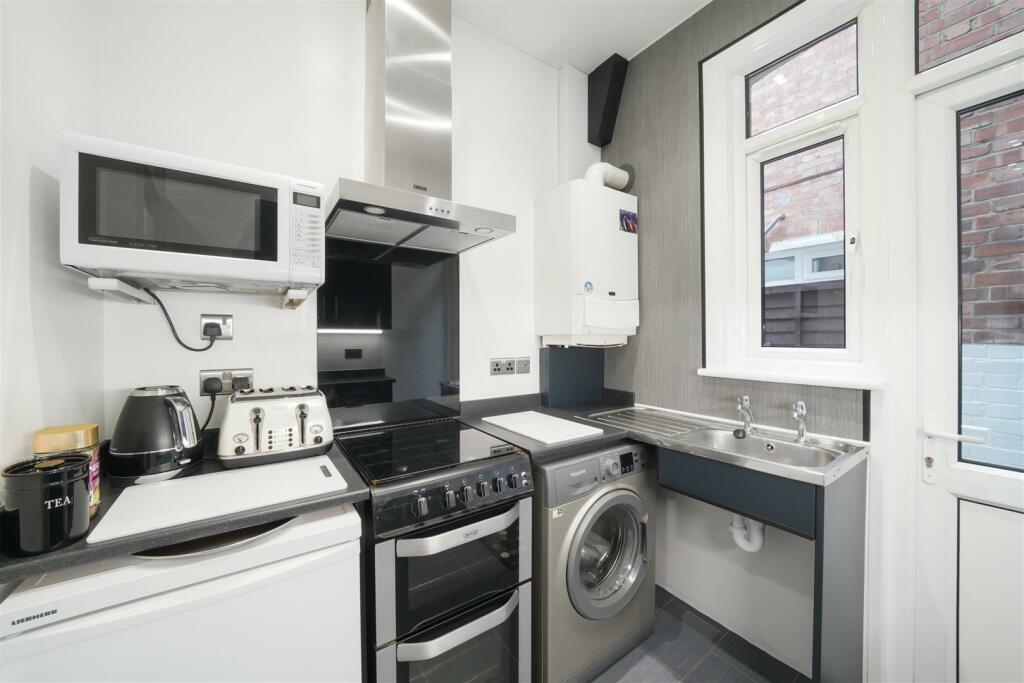 19 Priory Avenue - Y1fzhSHdnDhpudyHYDbh.jpg