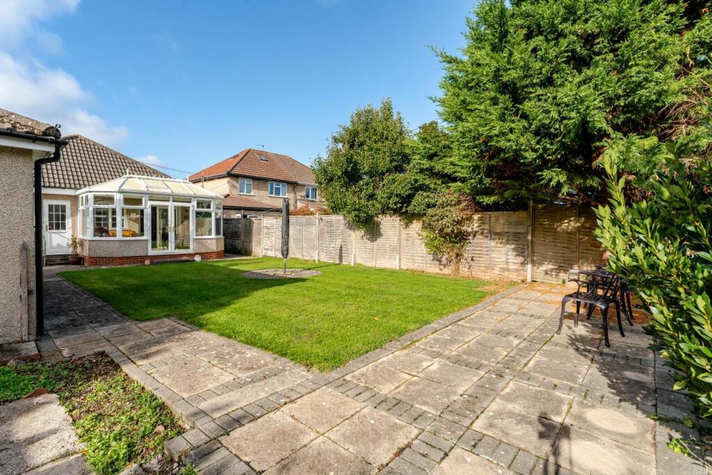 28 Bishops Road, BS49 4NG 56.jpeg