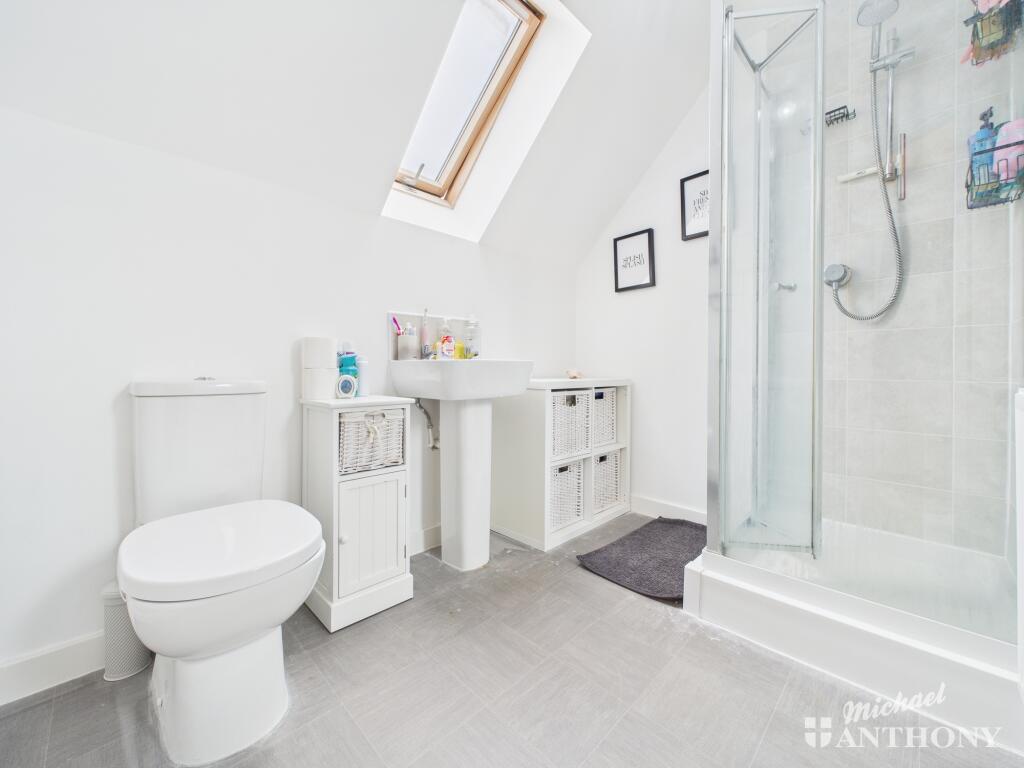 CAM02773G0-PR0368-STILL022