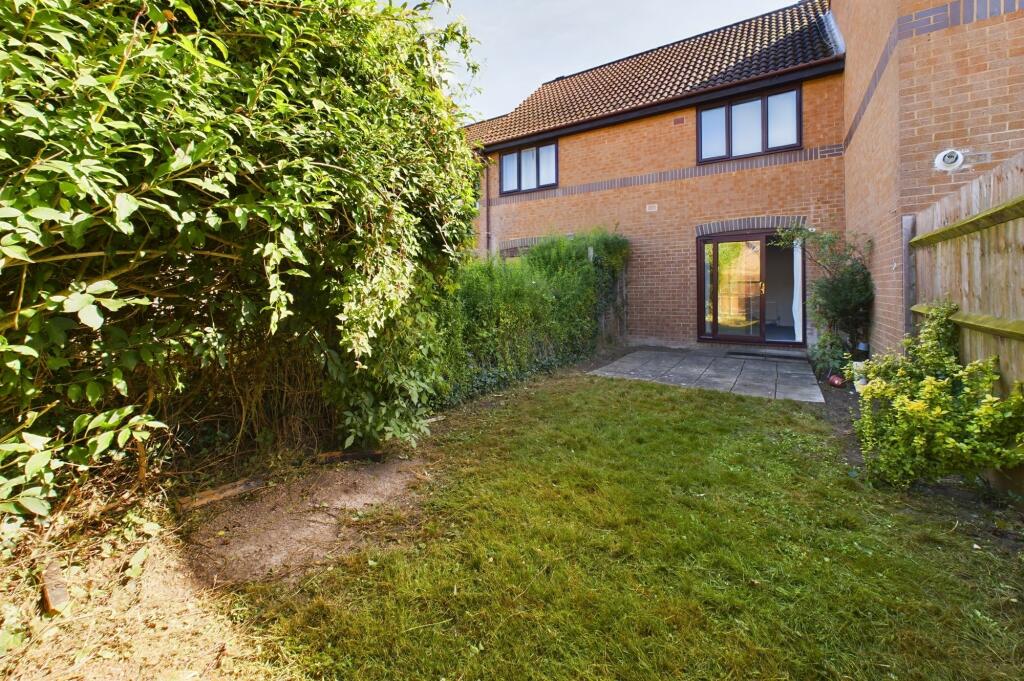 CAM02545G0-PR0254-STILL019