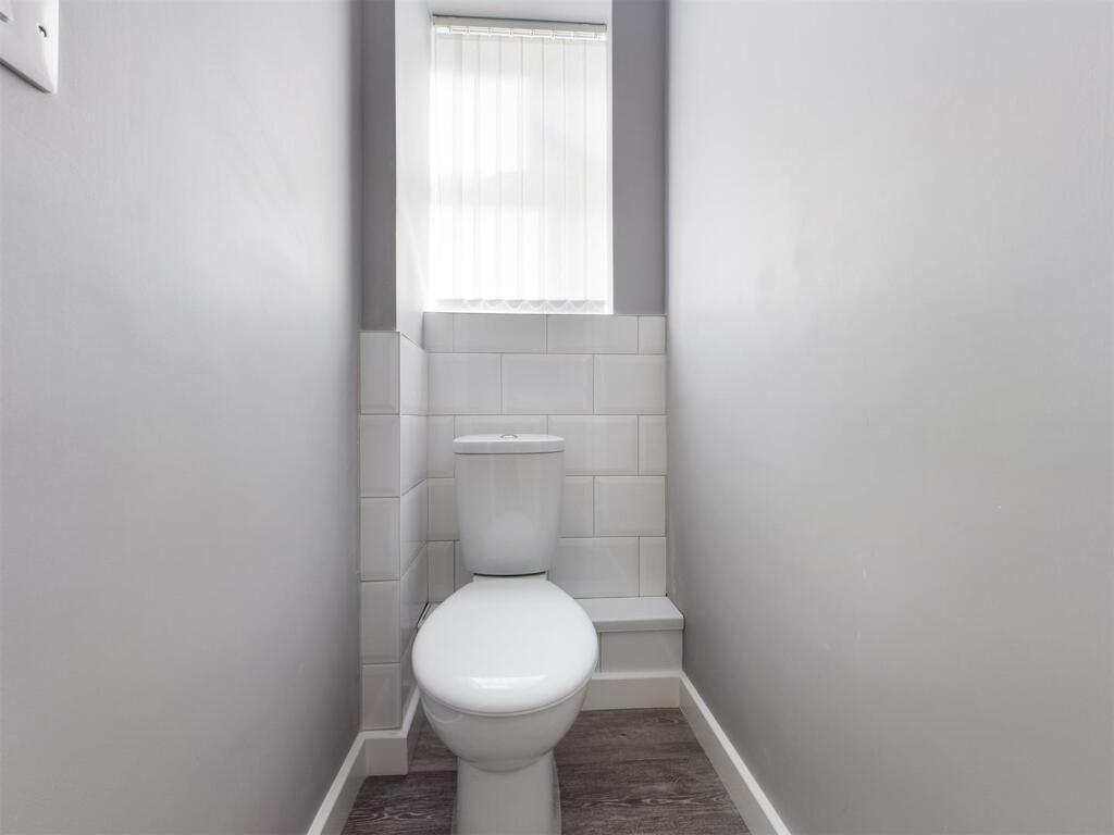 WC: