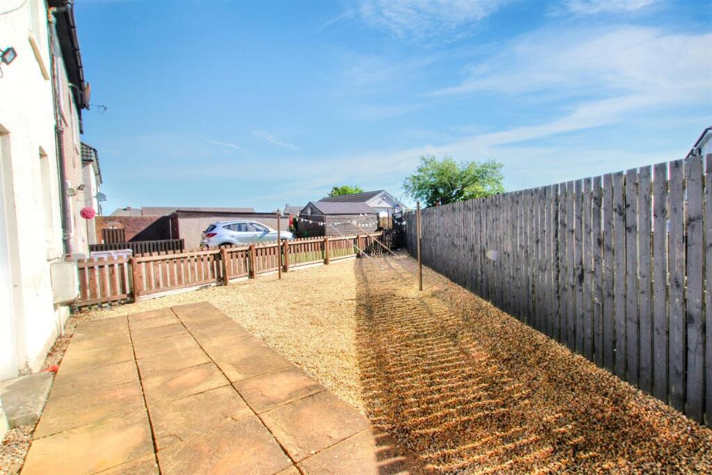 17 - Rear Garden.jpg