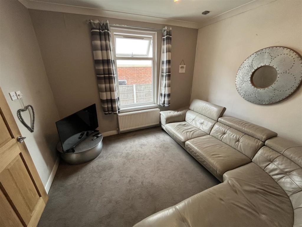 Lounge Aspect 3.jpg