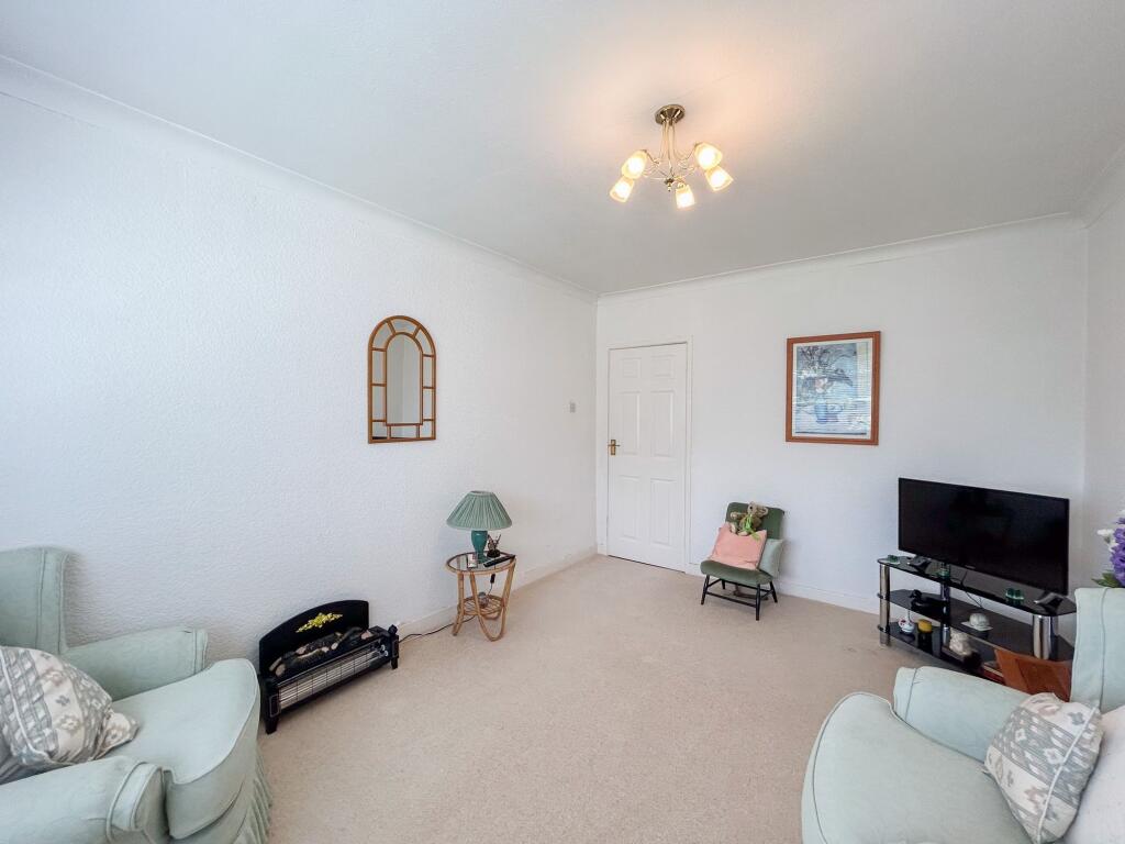 Sitting Room/Bedroom