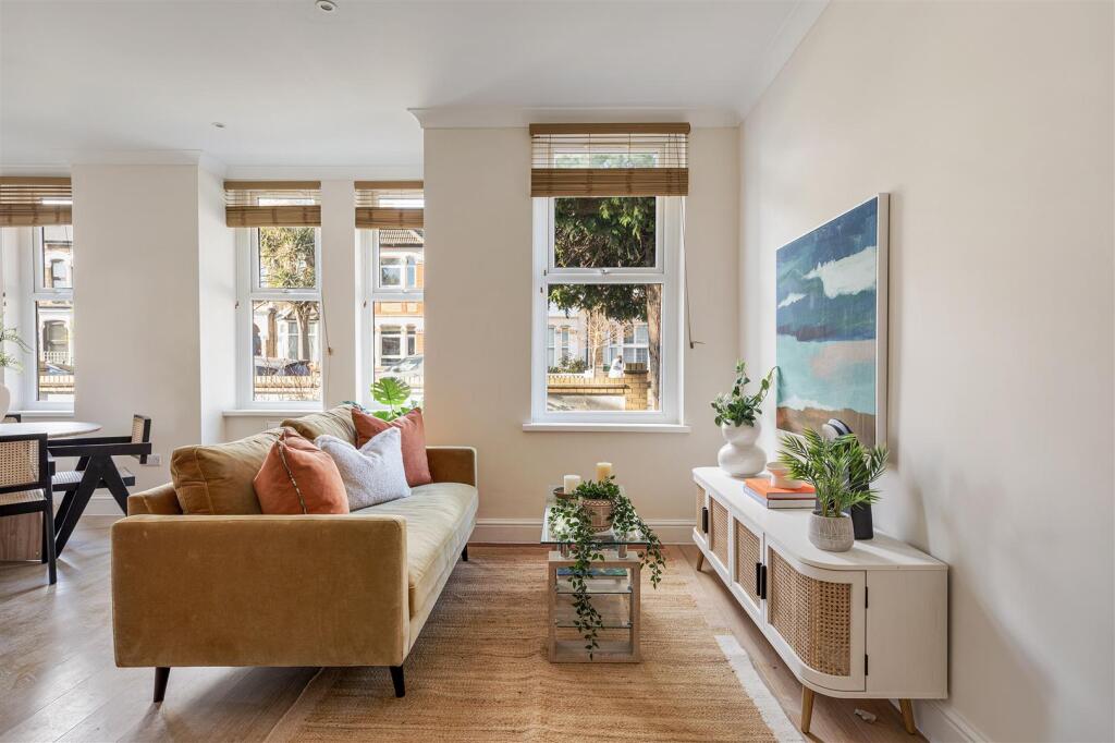 Flat 1, 1a, Hartley Road, E11