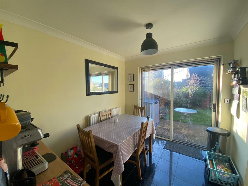 Dining Room: