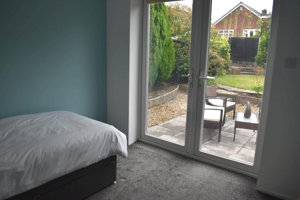 2nd Bedroom