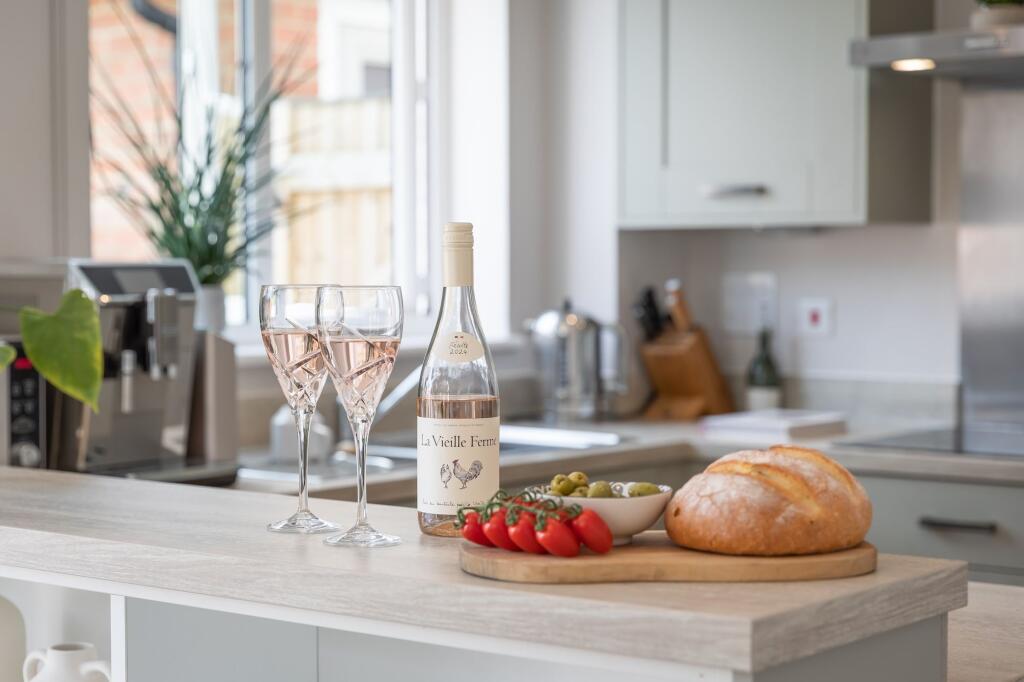 Kitchen &amp; breakfast room