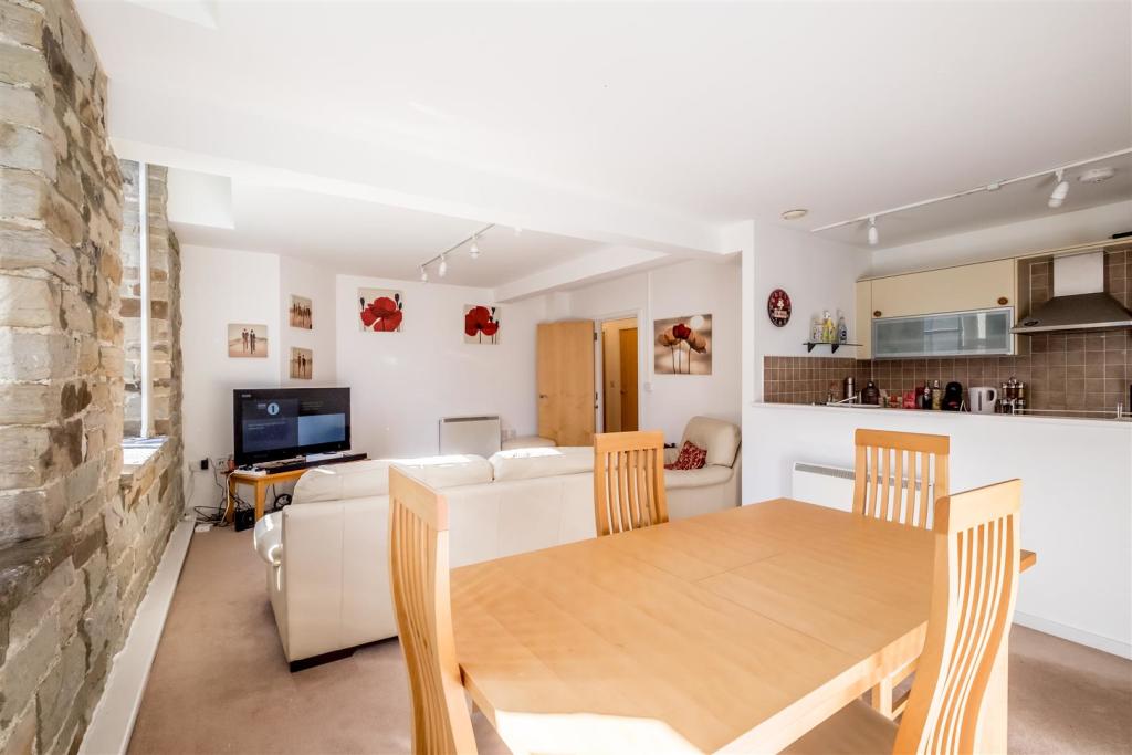 Open Plan Living/Dining area