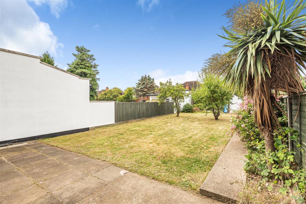 Garden 2.jpg
