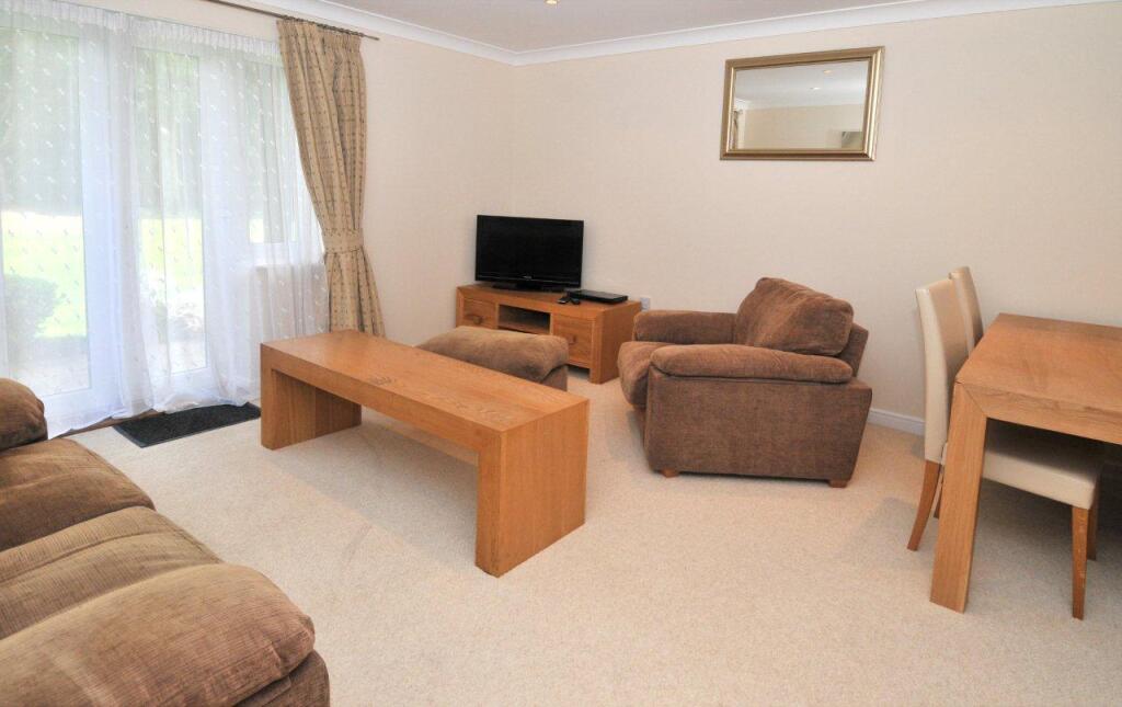Lovely ground floor apartment - Modern spacious i