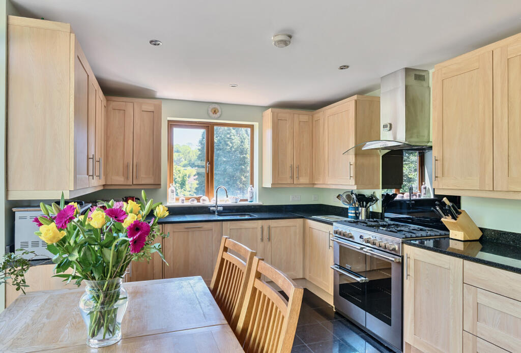 1294638-23-6825f6...