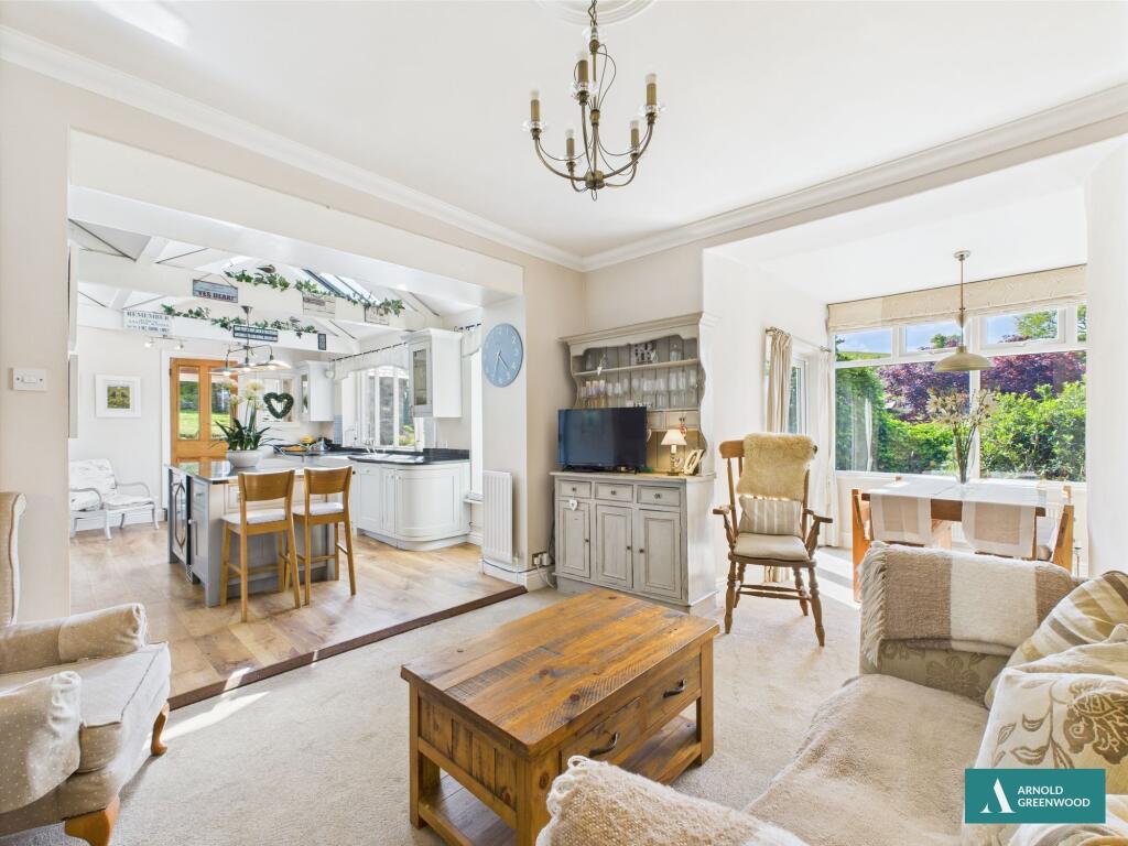 Open plan kitchen/lounge/dining room