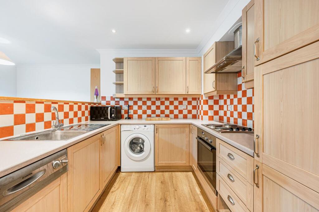 1 Chiswick View, 300-320 Acton Lane-6.jpg