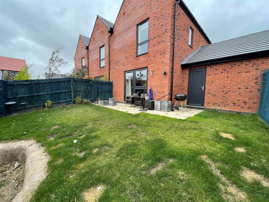 48 Wren Way - Rear View.jpg