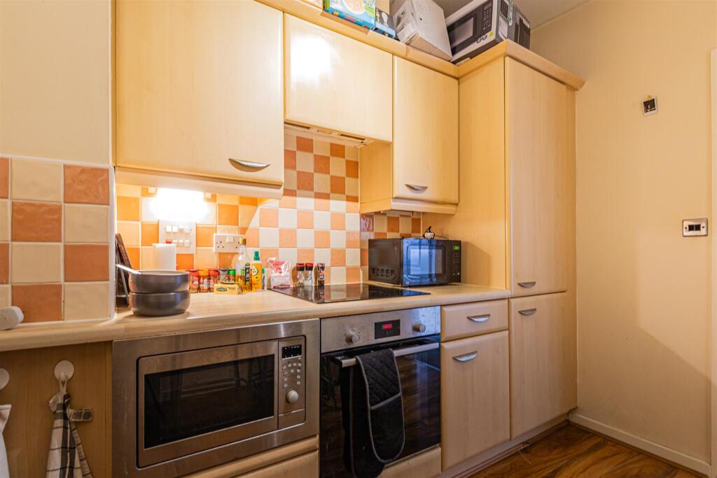 Carlotta Way 26-4.jpg