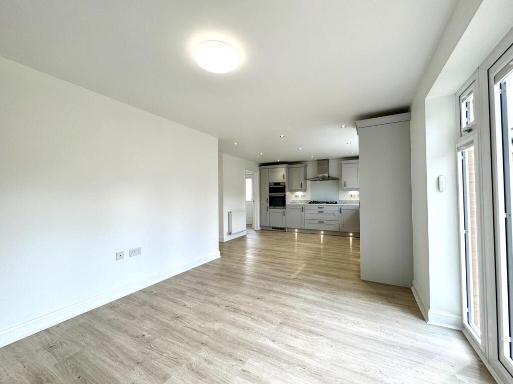 KITCHEN/DINER/FAMILY