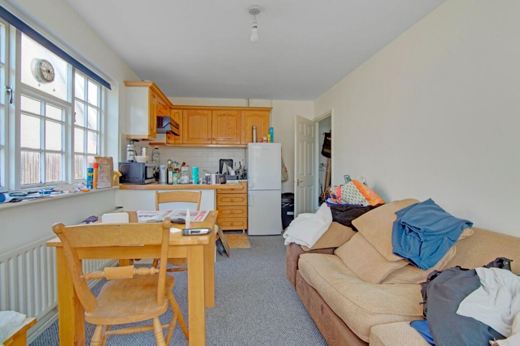 Flats A B and C, 165 French Street, Sunbury on Thames, Surrey, TW16 5JY