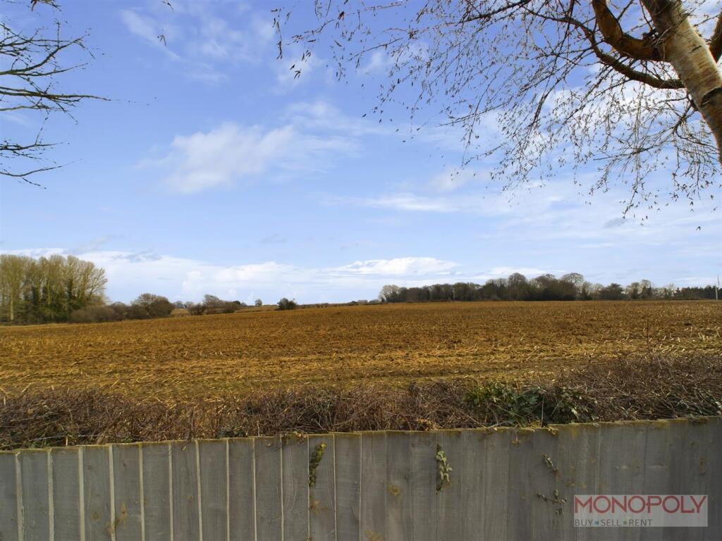 CAM01943G0-PR0385-STILL027.jpg