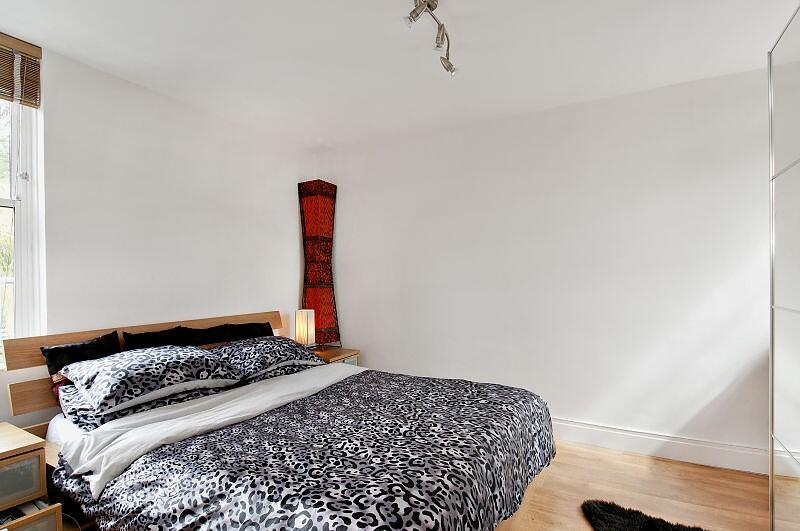one bed with wate...